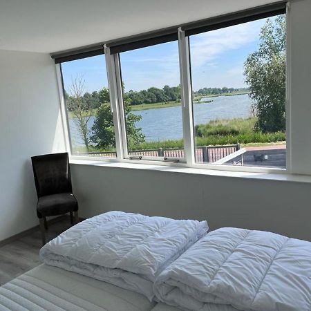 Comfortabele Woning Met Omheinde Tuin Aan Water Voor 12 P 奥斯特堡 外观 照片