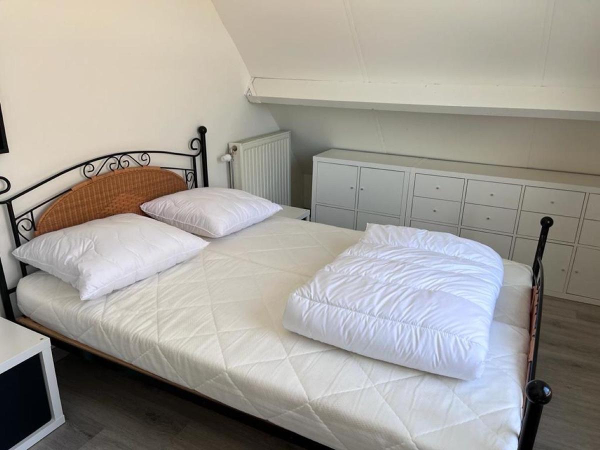 Comfortabele Woning Met Omheinde Tuin Aan Water Voor 12 P 奥斯特堡 外观 照片